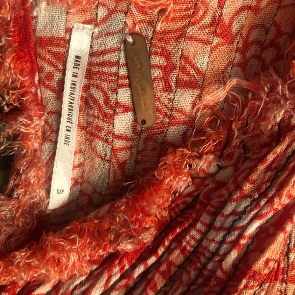 Free People  size small coral print top with open back sleeveless gauzy top - Picture 13 of 16